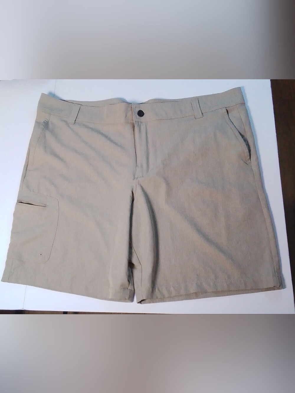 Magellan Outdoors Fish Gear Shorts Mens 42 Water Repellent Fishing Hiking Cargo